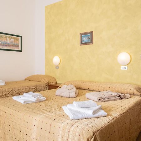 Hotel Pironi San Mauro Mare Eksteriør bilde
