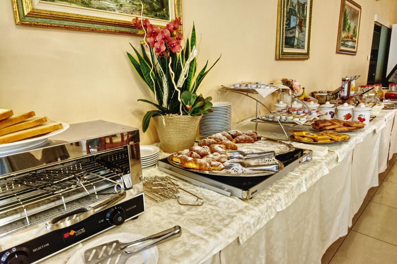 Hotel Pironi San Mauro Mare Eksteriør bilde