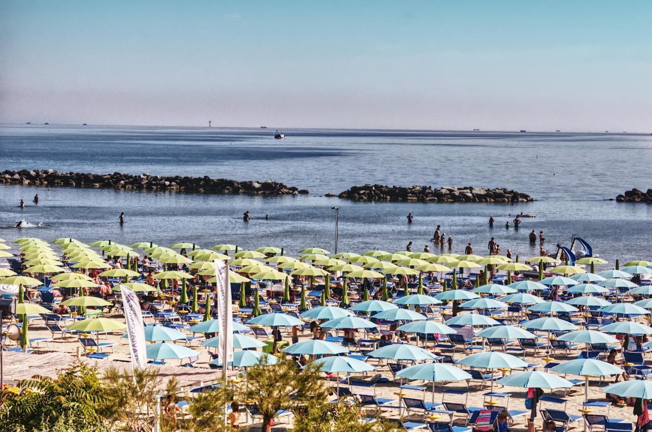 Hotel Pironi San Mauro Mare Eksteriør bilde
