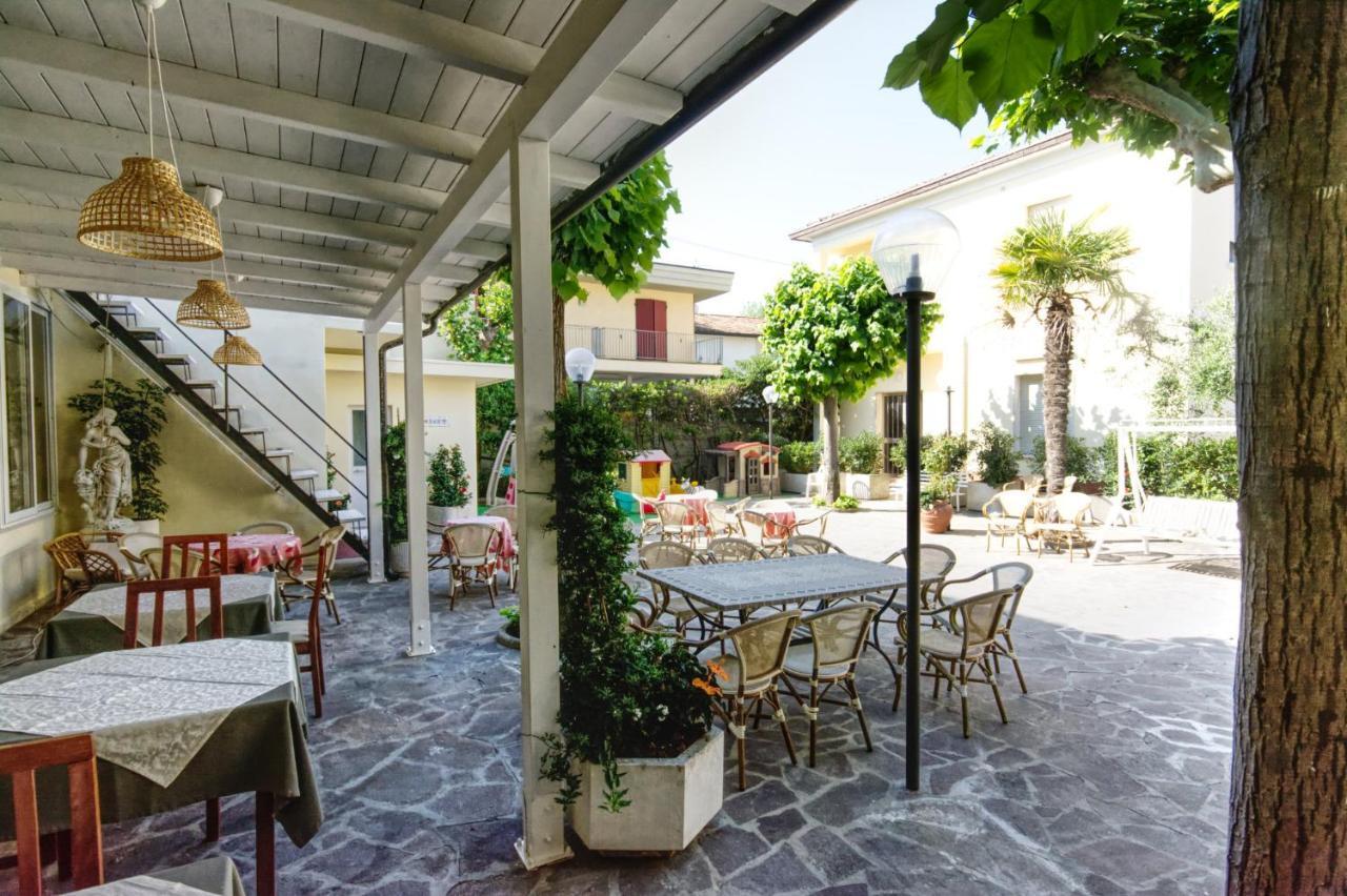 Hotel Pironi San Mauro Mare Eksteriør bilde